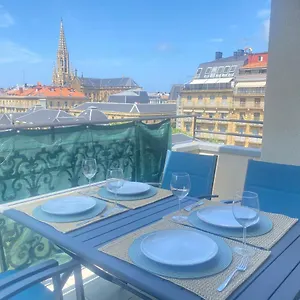 https://mikain-cathedral-view-apartment.sansebastianhotels.net